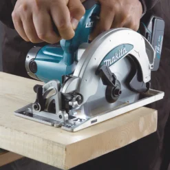 Cirkelsåg Makita LXT DSS610Z 18V utan Batteri