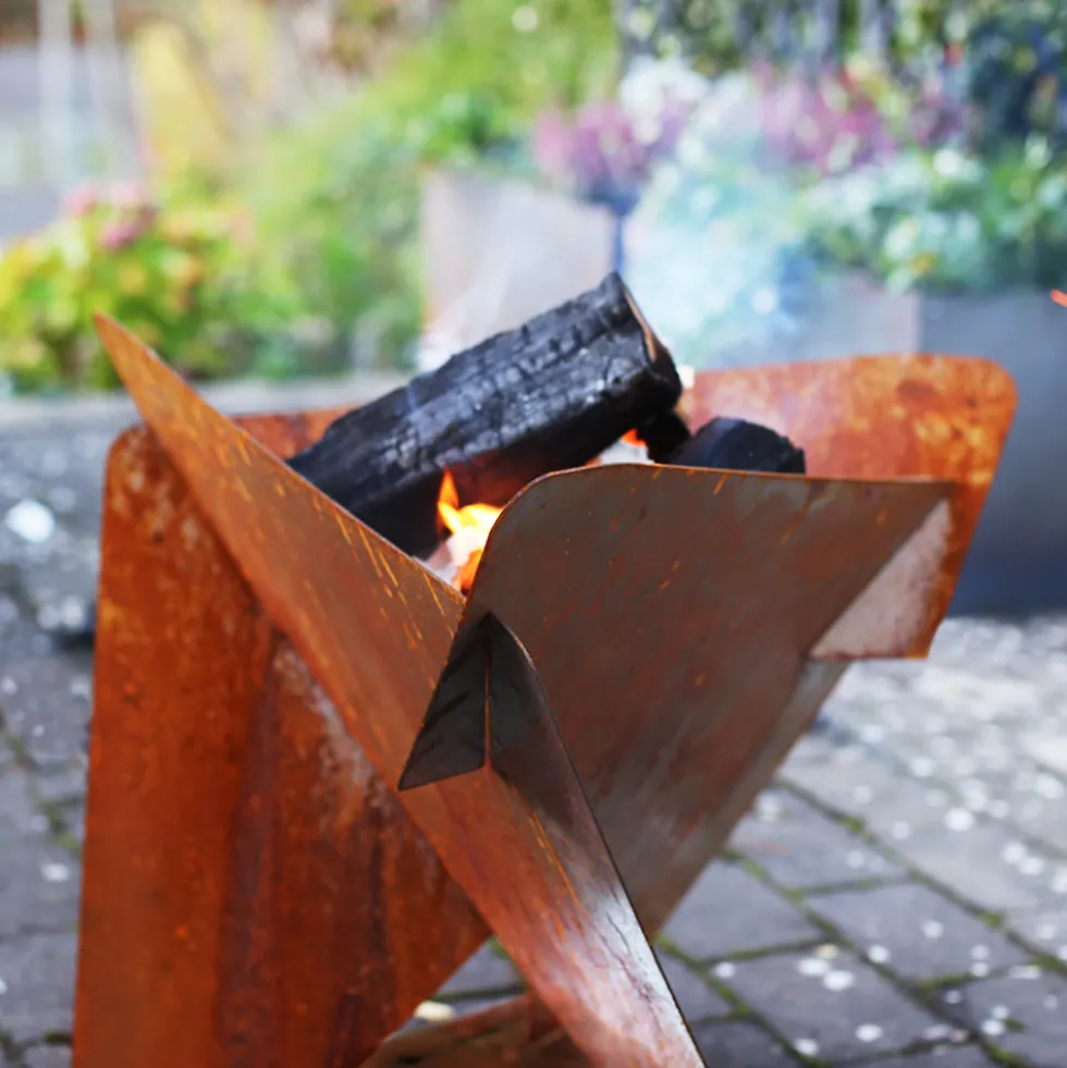 Eldfat Jabo Triangel Inkl Fat Corten 64x64x54 cm