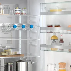 Fristående Kyl & Frys Siemens iQ500 KG39N4ICF Silver med Automatisk Avfrostning