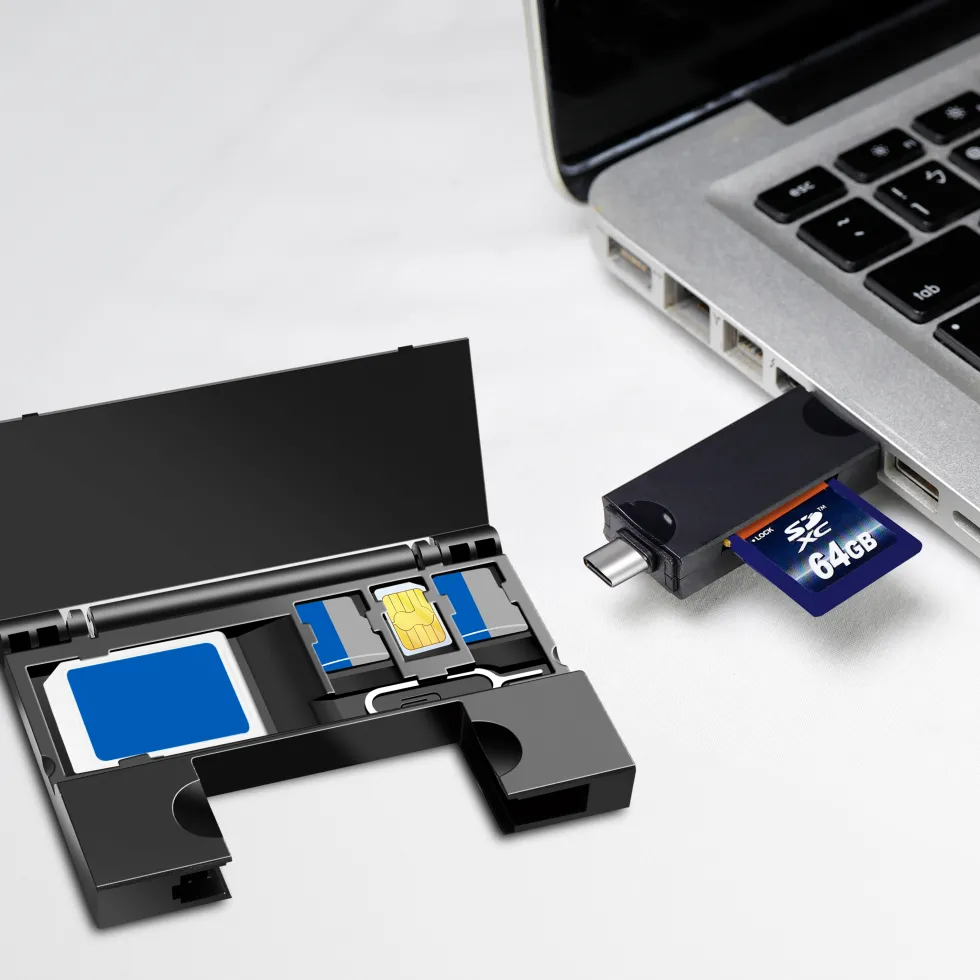 Minneskortsläsare LogiLink USB-C + USB-A MicroSD - och SD-kort inkl. Förvaring