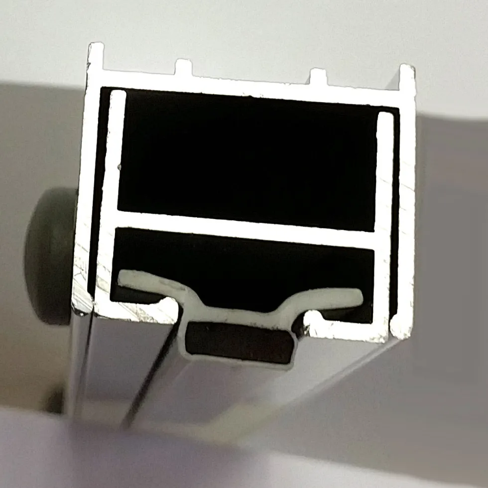 Nischprofil Arrow Twice med Magnet