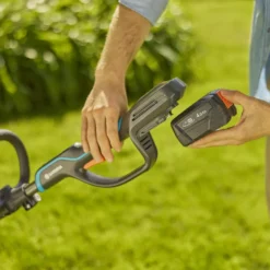 Trimmer Gardena PowerTrim 30/18V P4A Utan Batteri & Laddare