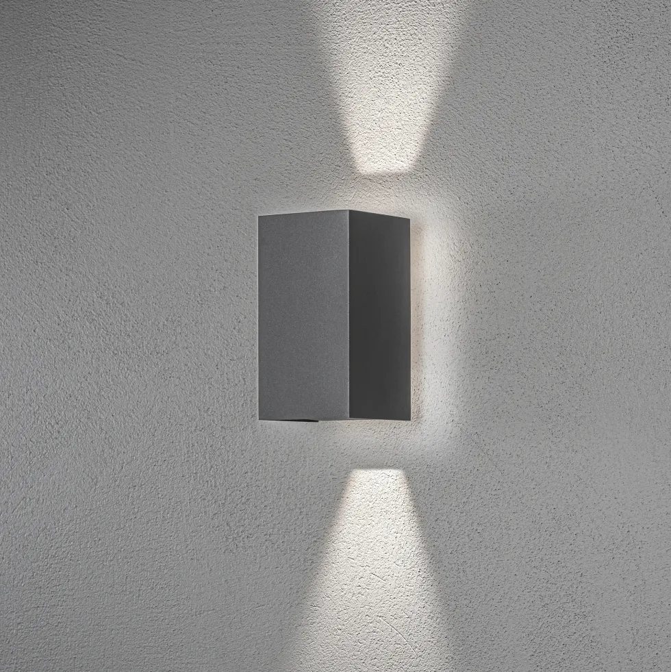 Vägglykta Gnosjö Konstsmide Cremona Upp/Ned/Bak 3X3W High Power LED