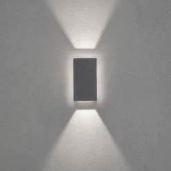 Vägglykta Gnosjö Konstsmide Cremona Upp/Ned/Bak 3X3W High Power LED